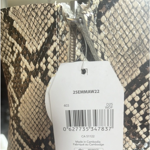 Snake Plissken - Picture 2 of 7